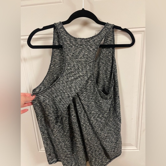 Lululemon Tank - Picture 4 of 5